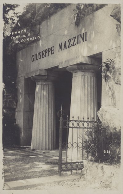 Genoa, Tomb of Giuseppe Mazzini (b/w photo) 作者 意大利摄影师