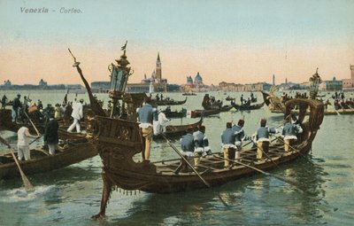 Procession in a Venetian canal (colour photo) 作者 意大利摄影师