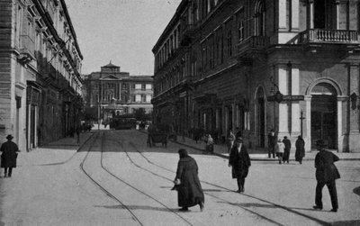 塔兰托，Via Archita, Palazzo degli Uffici (b/w photo) 作者 意大利摄影师