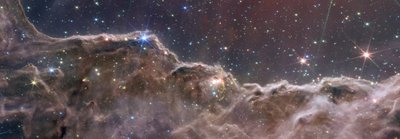 船底座星云中的宇宙悬崖（NIRCam 和 MIRI 合成图像） 作者 詹姆斯韦伯太空望远镜 (NASA)
