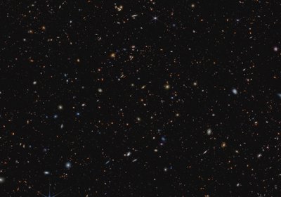 JWST 高级深河外星系巡天（NIRCam 图像） 作者 詹姆斯韦伯太空望远镜 (NASA)