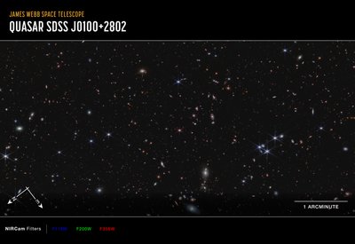 Quasar J0100+2802（NIIRCam 指南针图像） 作者 詹姆斯韦伯太空望远镜 (NASA)
