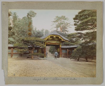 日本东京芝公园庙门（手绘黑白照片）。 作者 日本摄影师