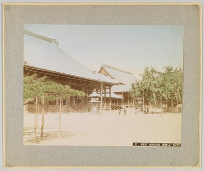 West Honganji Temple, Kyoto, Japan (hand-coloured b/w photo) 作者 日本摄影师