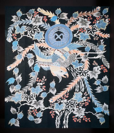 布团寺床罩，图案为凤凰、泡桐、水仙花、棉花、靛蓝染料、颜料和墨水 作者 日本学校