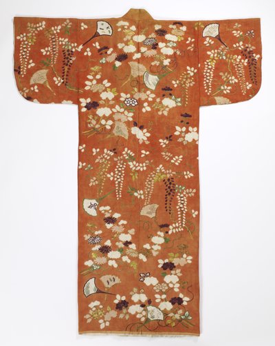 和服，18世纪末（锦缎丝绸，丝绸和金属线） 作者 日本学校