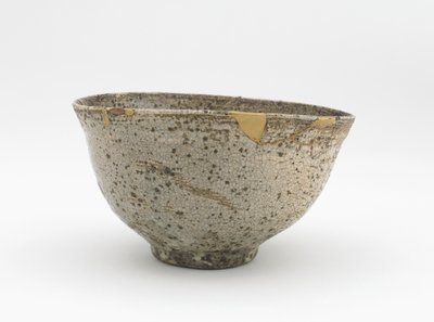 江户时代的茶碗，19世纪中叶 -  18世纪（在木灰釉下刷有白色滑泥的粗陶器） 作者 日本学校