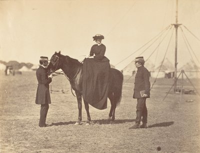 [坎宁夫人在她的黑色阿拉伯上和克莱德勋爵，总司令]，1858-61。 作者 让·巴蒂斯特·奥斯卡·马利特