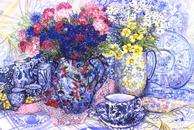 矢车菊与古董水壶和图案的面料，2012年 作者 琼·瑟西