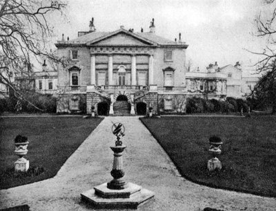 1926-1927年，伦敦列治文公园的White Lodge。 作者 乔尔