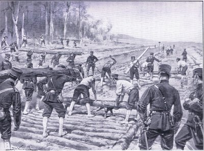 日本工程师为部队构建木材道路，插图来自日本战争的第1卷，c.1900的历史 作者 约翰尼斯·赫尔曼·巴伦德·科克科克（Johannes Hermann Barend Koekkoek）