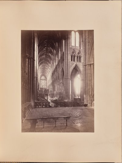 唱诗班和中殿，向西望去 作者 約翰·哈靈頓