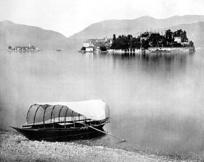 马焦雷湖，伊索拉贝拉，意大利，1893年。 作者 约翰·斯托达德