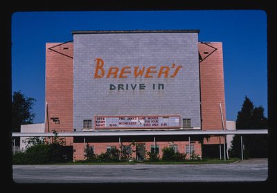 美国俄克拉荷马州保斯谷 19 号公路布鲁尔汽车影院 作者 约翰·马戈利斯