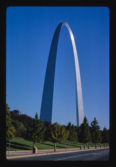 美国密苏里州圣路易斯市盖特威拱门 作者 约翰·马戈利斯