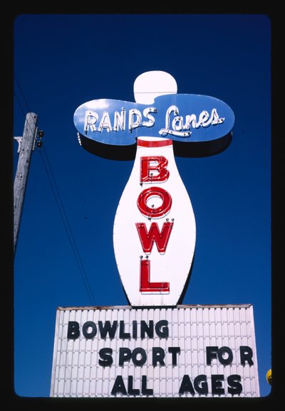 美国威斯康星州莱斯湖兰德保龄球馆标志 作者 约翰·马戈利斯