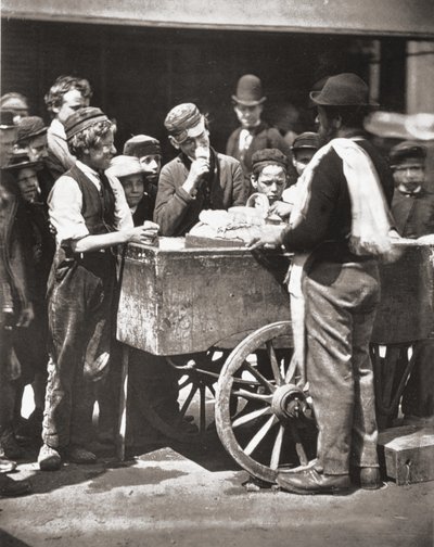 Halfpenny Ices，来自“伦敦街头生活”，作者：J. Thomson 和 Adolphe Smith 作者 约翰汤姆森