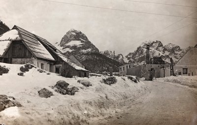专辑“Meine weltkriegs - Erinnerungen South-West Front (Carinthia, Italien, South Tyrol) (My world war - memory of the South-Western Front in Carinthia, Italy, Trentino-Alto Adige) 31/03/1915-12/11/ 1918 年 - Josef Zohles Wien “：Cave del Predil 的景色（b/ 作者 约瑟夫·佐尔斯（Josef Zohles）