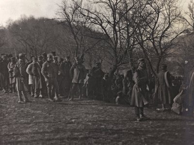 Album "Meine weltkriegs - Erinnerungen South-West Front (Carinthia, Italien, South Tyrol) (My world war - memories of the South-Western Front in Carinthia, Italy, Trentino-Alto Adige) 31/03/1915-12/11/1918 - Josef Zohles Wien ": prisoners (b/w photo) 作者 约瑟夫·佐尔斯（Josef Zohles）