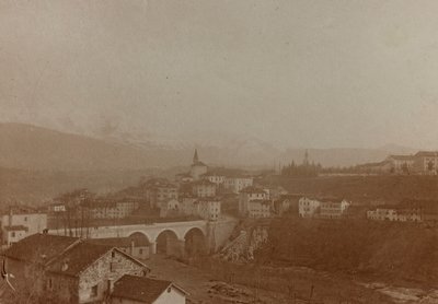 专辑“Meine weltkriegs - Erinnerungen the South-West Front (Carinthia, Italien, South Tyrol) (My world war - memory of the South-Western Front in Carinthia, Italy, Trentino Alto Adige) 31 / III / 1915-12 / XI / 1918 年 - Josef Zohles Wien “：托尼亚的看法 作者 约瑟夫·佐尔斯（Josef Zohles）