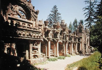 理想宫殿，建于1879年至1912年 作者 约瑟夫·费迪南德·契瓦尔