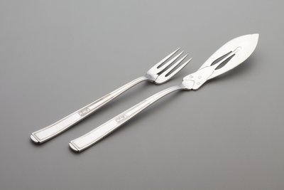 两件 "Muster Nr. 2000 "餐具：1把鱼刀 作者 约瑟夫·玛丽亚·奥尔布里希