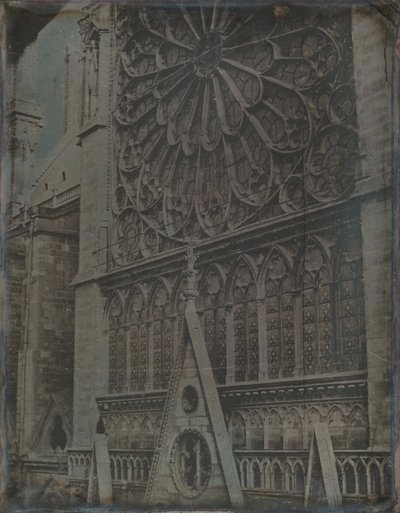 玫瑰窗，巴黎圣母院大教堂，1841年。 作者 Joseph Philibert Girault De Prangey