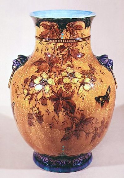 花瓶，约1870-80（陶器 作者 约瑟夫·西奥多·德克