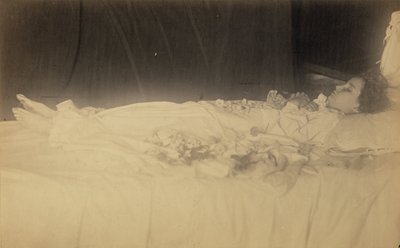 [一个死去孩子的研究］ 作者 朱莉娅·玛格丽特·卡梅伦