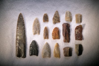 最早的美洲人；克洛维斯点；黑水河峡谷；新墨西哥州；克洛维斯类型遗址，2000年（照片） 作者 肯尼思·加勒特
