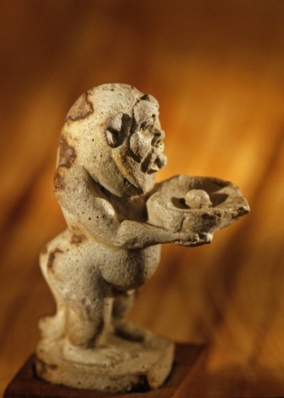 神贝斯形状的 Unguent 容器；图坦卡蒙或阿肯那顿统治时期，2009 年（照片） 作者 肯尼思·加勒特