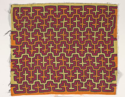 衬衫镶板（莫拉），约 1950 年（贴花棉布） 作者 库纳印第安文化