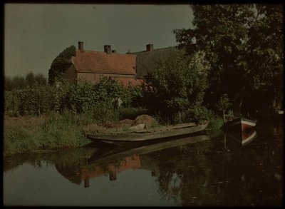 泽伊斯特的 Blikkenburgervaart，有船和农场（可能还有老威廉-埃姆拉尔）。 作者 兰伯特·亨德里克·范伯克