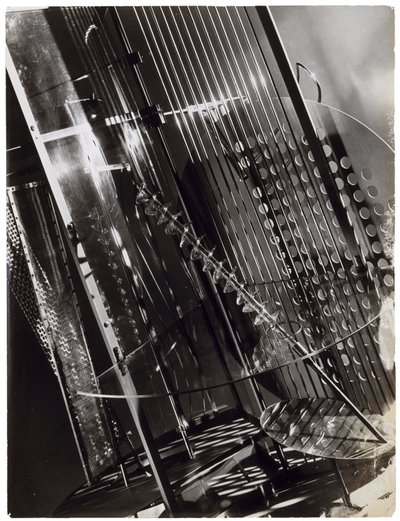 光空间调制器 作者 拉斯洛·莫霍利·纳吉（Laszlo Moholy Nagy）