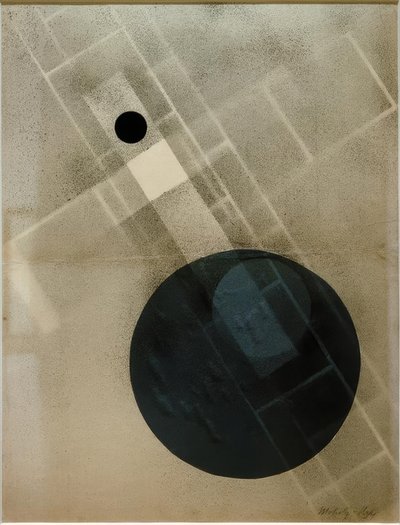 蓝盘喷漆 作者 拉斯洛·莫霍利·纳吉（Laszlo Moholy Nagy）
