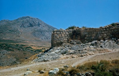 卫城的城墙：伯罗奔尼撒半岛的迈锡尼古城遗址（公元前1500-1100年）希腊 作者 晚期晚期迈锡尼