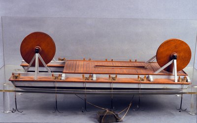 河挖泥机，莱昂纳多·达·芬奇 (Leonardo da Vinci) (1452 - 1519) 的模型。 米兰科技博物馆。 作者 达芬奇（后）芬奇