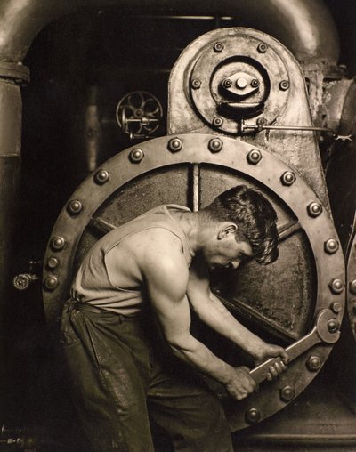 Powerhouse Mechanic，c.1924 作者 刘易斯·威克斯·海恩
