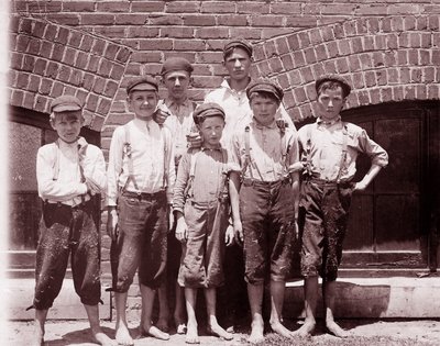 图片不明 作者 刘易斯·威克斯·海恩