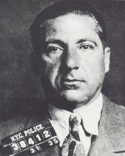 弗兰克·科斯特洛 (Frank Costello) 于 1935 年（黑白照片） 作者 未知未知