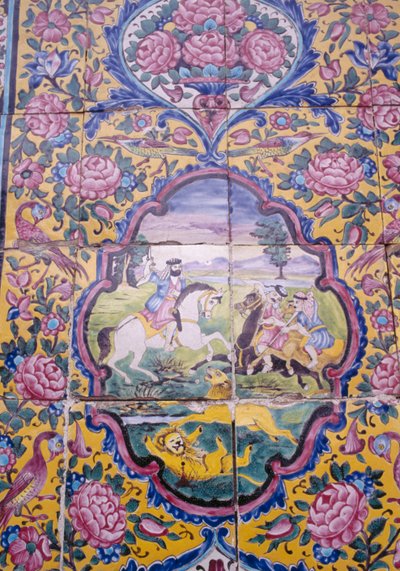 猎狮，Qavam 房屋前面的彩色瓷砖装饰，也称为 Narenjestan e Ghavam 作者 未知未知