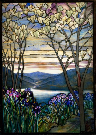 Magnolias和Irises，c.1908（含铅法夫赖尔玻璃） 作者 路易斯·康福特·蒂芙尼