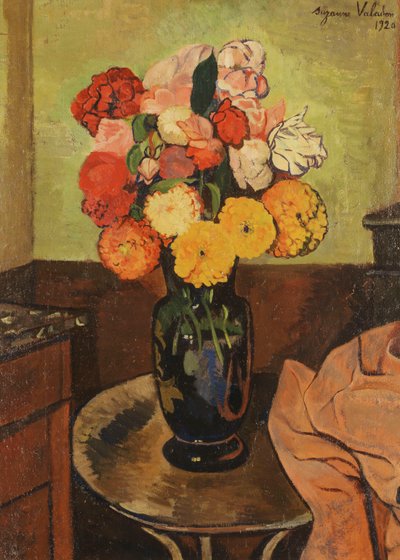在圆桌上的花瓶;花瓶在圆桌上的花，1920年 作者 Marie Clementine Valadon