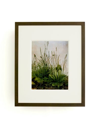 低语野草，2011 年（木框、边框、液晶屏幕、风扇和硬盘驱动器） 作者 马特·科利肖