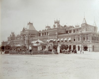 主要展览馆，全俄展览，下诺夫哥罗德，俄罗斯，1896年。 作者 马克西姆·德米特里耶夫（Maxim Dmitriev）