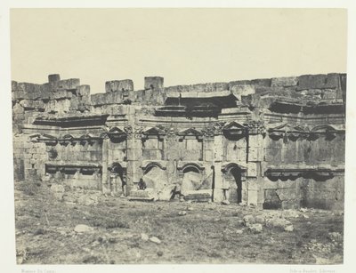 巴尔贝克，《太阳和朱庇特神庙的内部结构》，叙利亚，184951年，1852年印刷。 作者 马克西姆·杜营