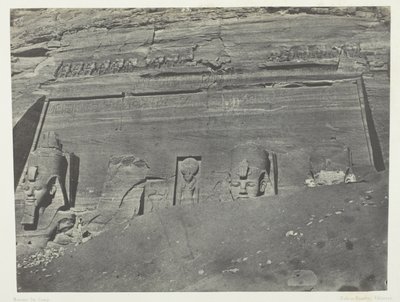 伊布桑布尔，Vue Générale Du Grand Spéos De Phrè；努比，《埃及、努比、巴勒斯坦和叙利亚》（1852 年）画册中的第 102 幅图版 作者 马克西姆·杜营