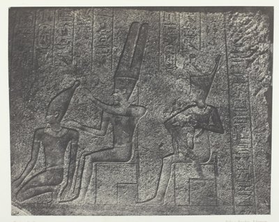 卡纳克宫，花岗岩圣地的外部雕塑，底比斯，184951，1852年印刷。 作者 马克西姆·杜营