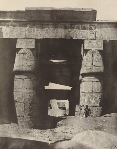 底比斯：卡尔纳克，孔庙门廊，1850年。 作者 马克西姆·杜营