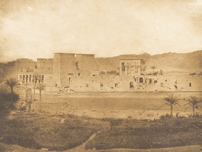 菲莱岛的概貌，从西贝格岛拍摄，1849-50。 作者 马克西姆·杜营